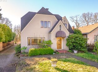 1478 Center St NE, Salem, OR 97301