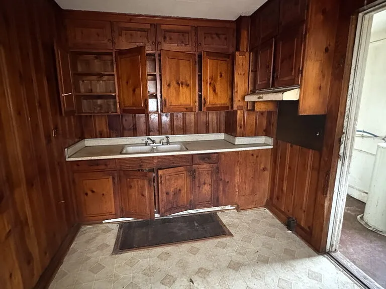 114 Cedar St — Photo 7
