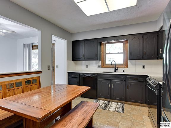 5th image of 1607 N 152nd Plz