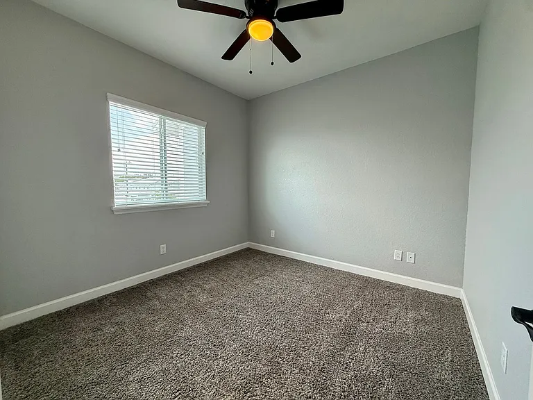 2604 Tanoak Ter — Photo 7