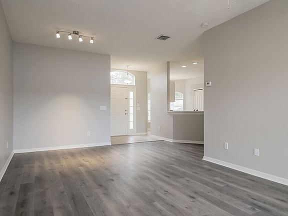 4th image of 4244 Waterside Pointe Cir