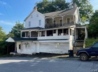 15 7th St, Slatington, PA 18080