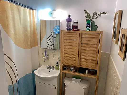 Rented by REMAX Elite | media 4