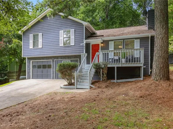 71 Blake Ct, Dallas, GA 30132