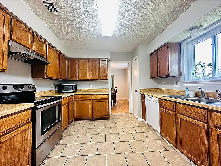 3117 Kingswood Dr — Photo 27