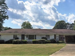 655 N 2nd St, Baldwyn, MS 38824
