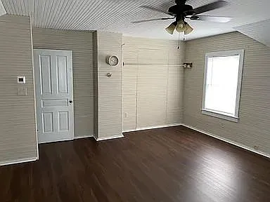 1 bed, 900 sqft, $1,500 — Photo 3