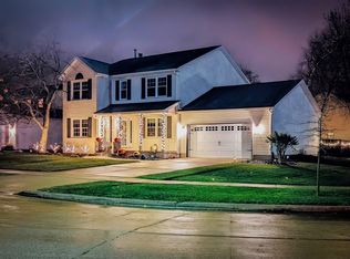 6 Hayloft Rd, Bloomington, IL 61704