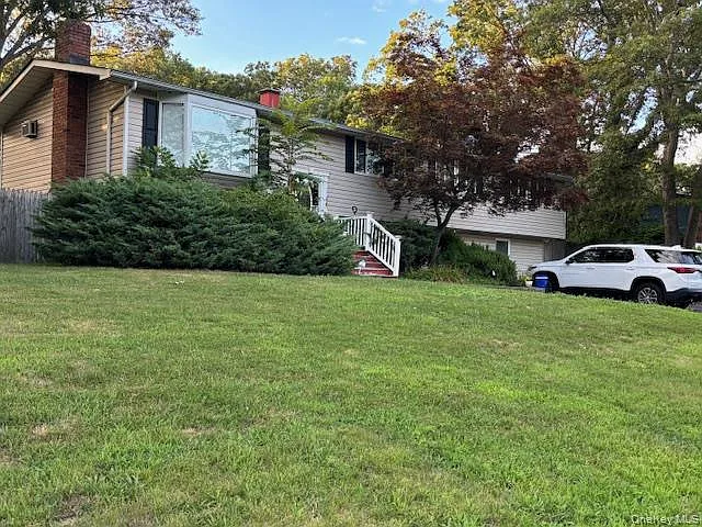 14 Branch Ln — Photo 1