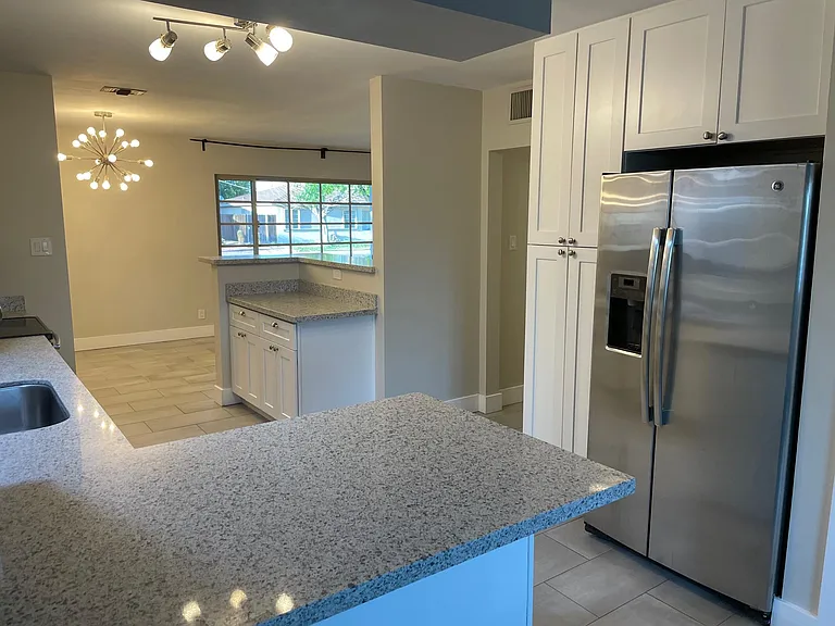 6713 E Palm Ln — Photo 3