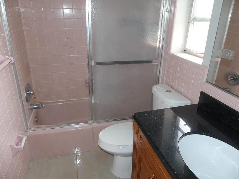 2247 Taylor St #3 — Photo 9