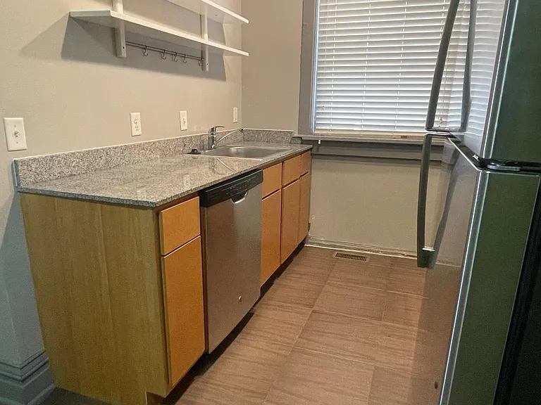 4340 McRee Ave #1W — Photo 8