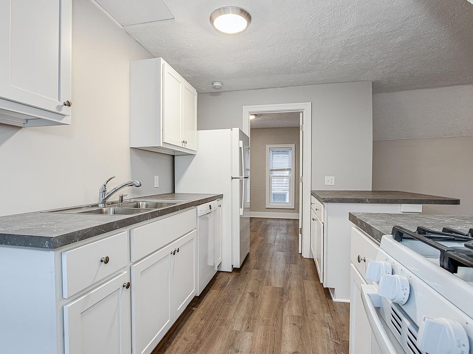 1st image of 916 Jennette Ave NW #2