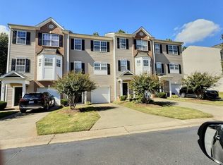 2710 Wyntercrest Ln, Durham, NC 27713