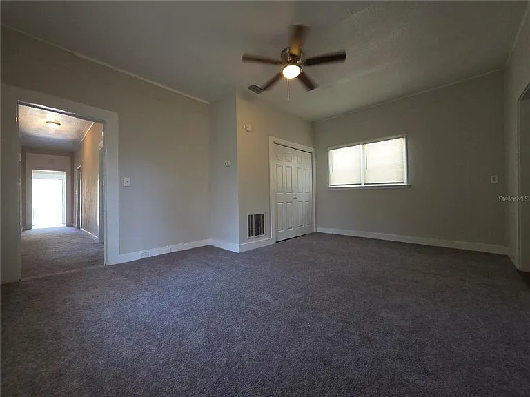 2110 W 41st St — Photo 2