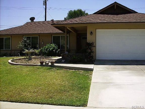 3rd image of 2363 Cuatro Dr