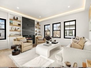16-22 Clinton St #18, Newton, MA 02458