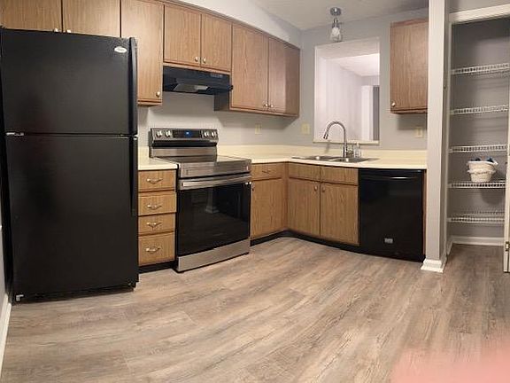 4th image of 184 Water Oak Dr