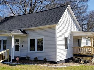 422 S Gaston St, Dallas, NC 28034