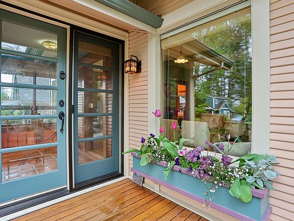 5th image of 1514 NE 70th St