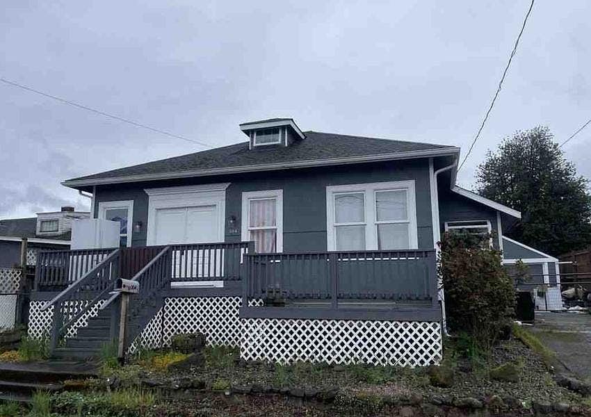 1st image of 304 N 8th Ave