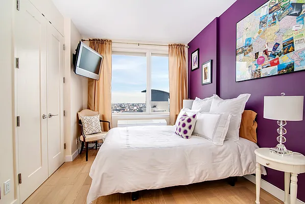 Sold by Compass | media 9