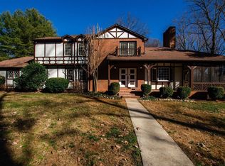 123 Foxwood Dr, Goode, VA 24556