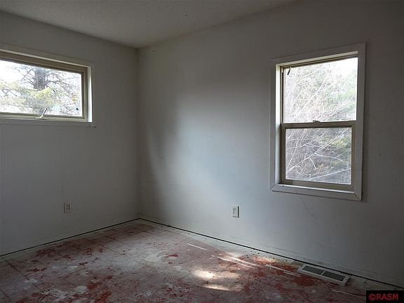 5th image of 49504 200th St