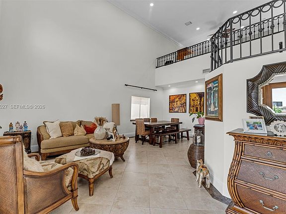 5th image of 14380 SW 36th St