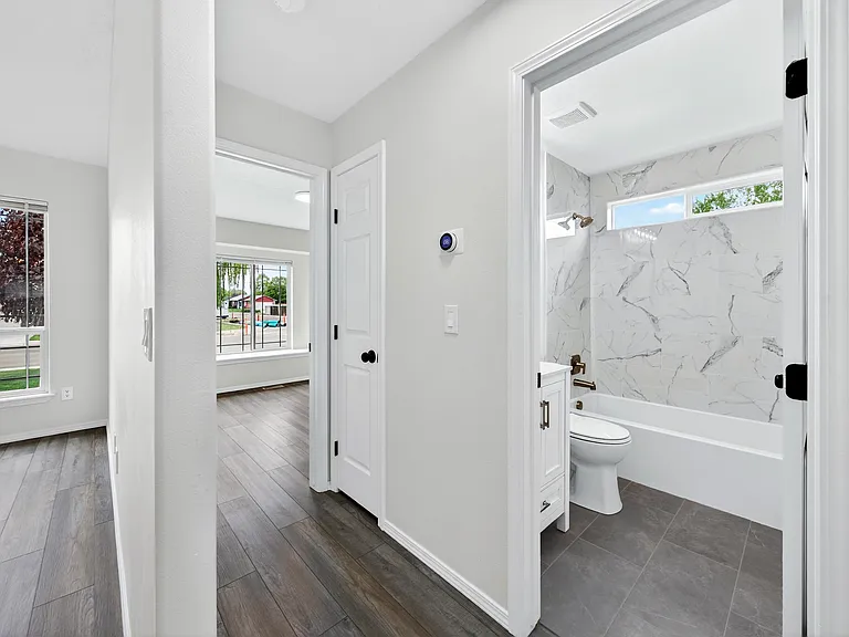 3304 E Sir Patrick Ct — Photo 14