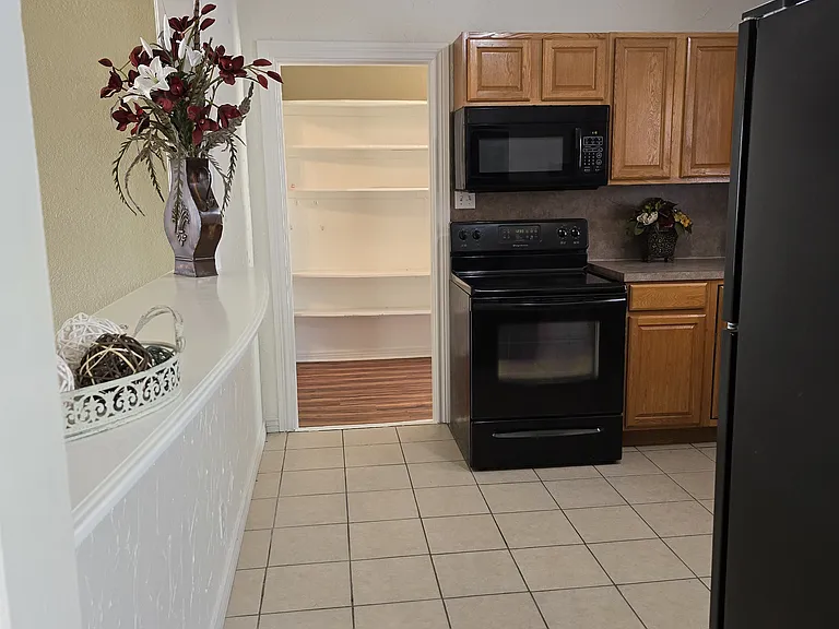 2408 W Kansas Ave — Photo 9