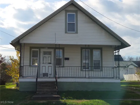 1017 Fairground St, Caldwell, OH 43724