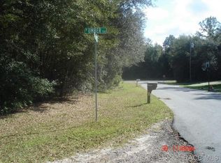10537 N Umber Ter, Citrus Springs, FL 34434
