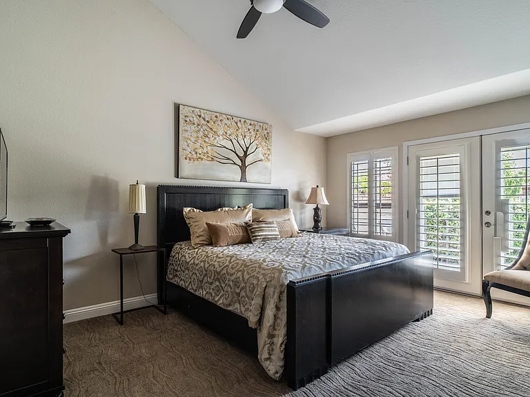 110 Trento Cir — Photo 19