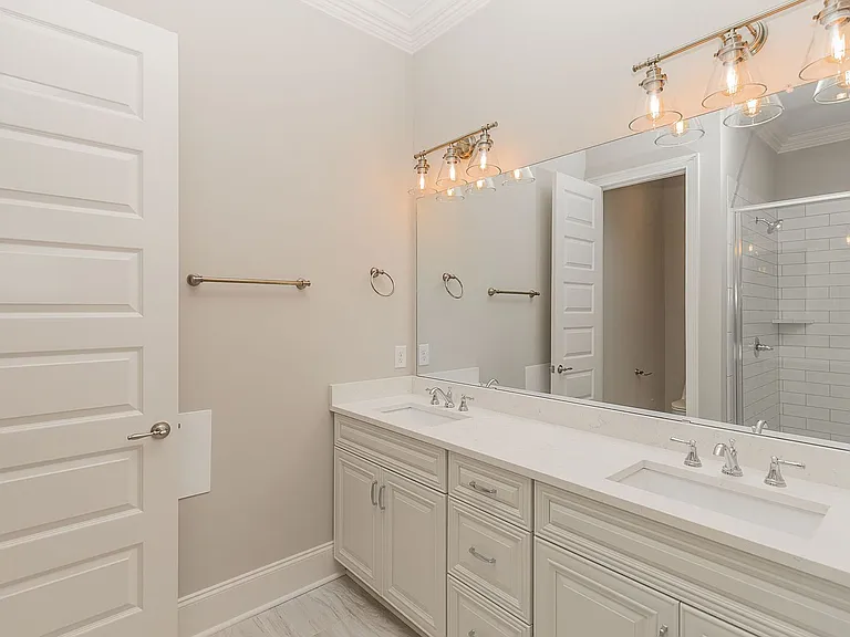 437 Sanders St #3 — Photo 6
