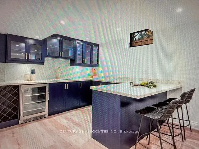 6 bed, $5,000 — Photo 4