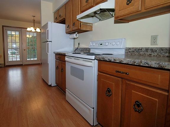 4th image of 42020 N Hamar St