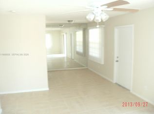 Bent Palm, Lake Worth, FL 33460