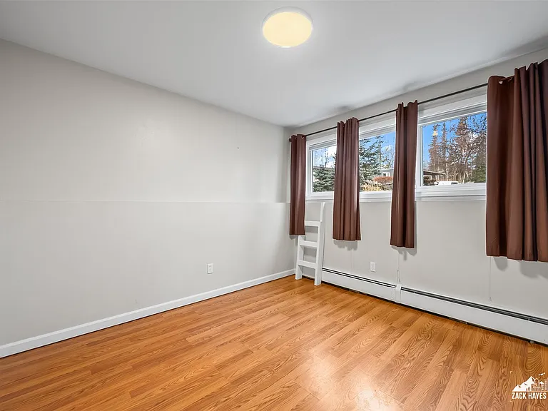 3868 Shannon Cir — Photo 43