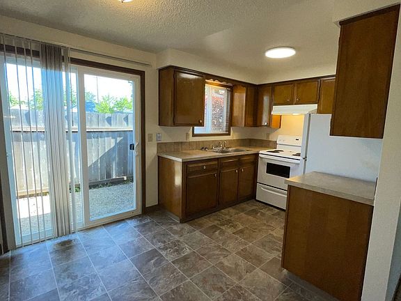 2nd image of 2465-2497 Cherry Ave NE #2481
