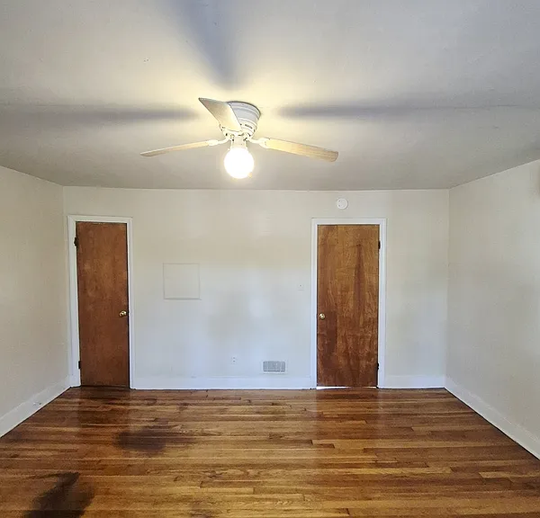 3230 W Grace St #6 — Photo 12
