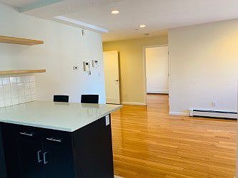4th image of 14485 Roosevelt Ave APT 1B