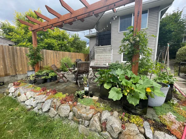 (undisclosed Address), Seattle, WA 98118