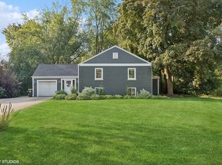 205 W Willow Rd, Prospect Heights, IL 60070