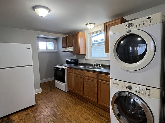 2nd image of 3 Elmwood Ave