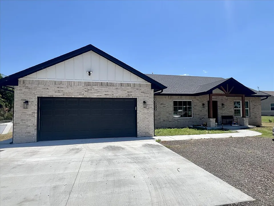 2241 Old Highway 81
