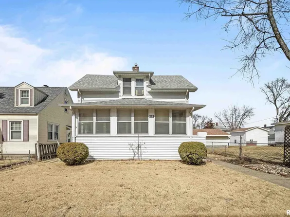 223 17th Ave, East Moline, IL 61244