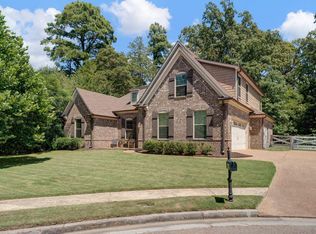2468 Crimson Ridge Ln, Cordova, TN 38016
