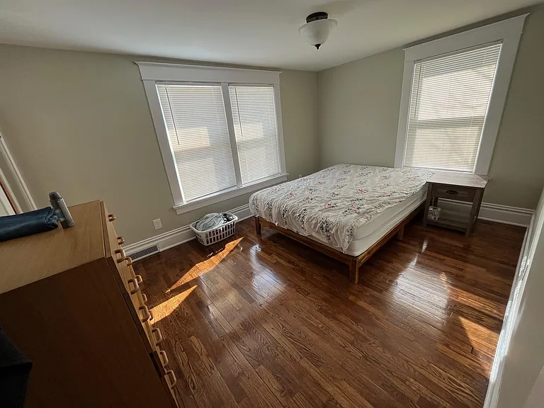 215 Custer Ave #B — Photo 6
