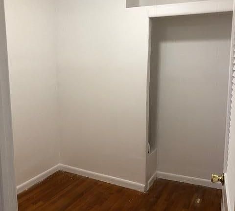 5th image of 355 W 41st St APT 5RE